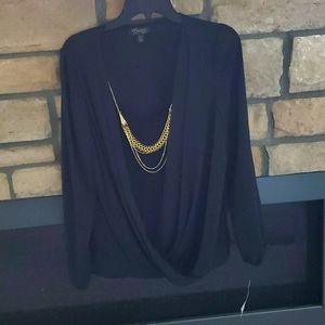 Like new blouse w/gold color necklace